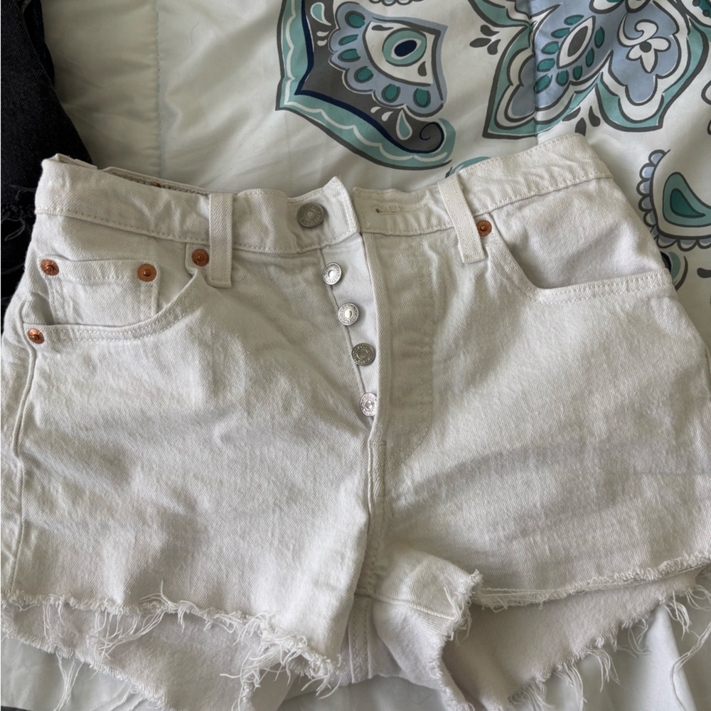 Levi’s 501 shorts